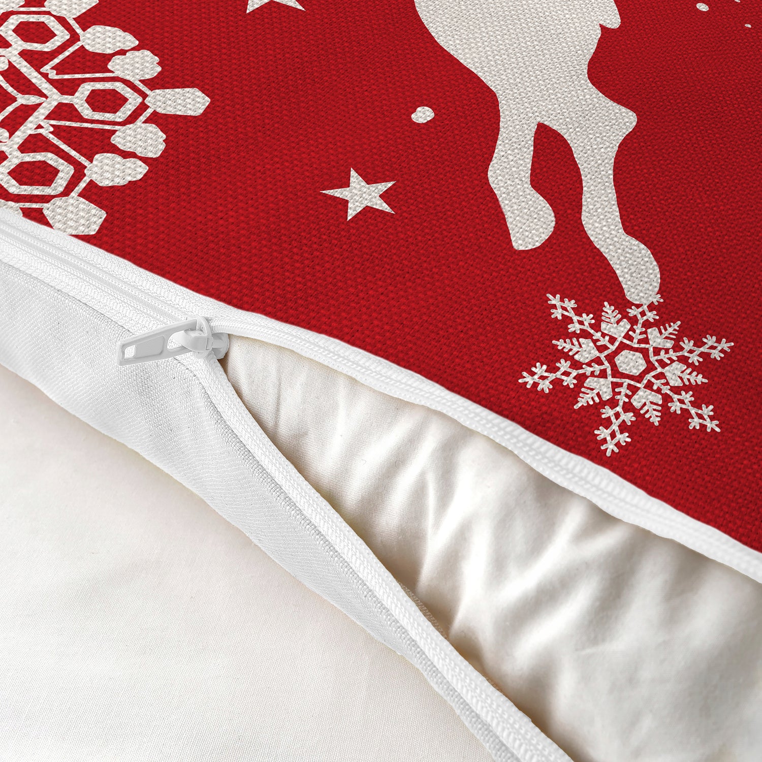 Set of 4 Christmas Designer Decorative Throw Pillow/Cushion Covers