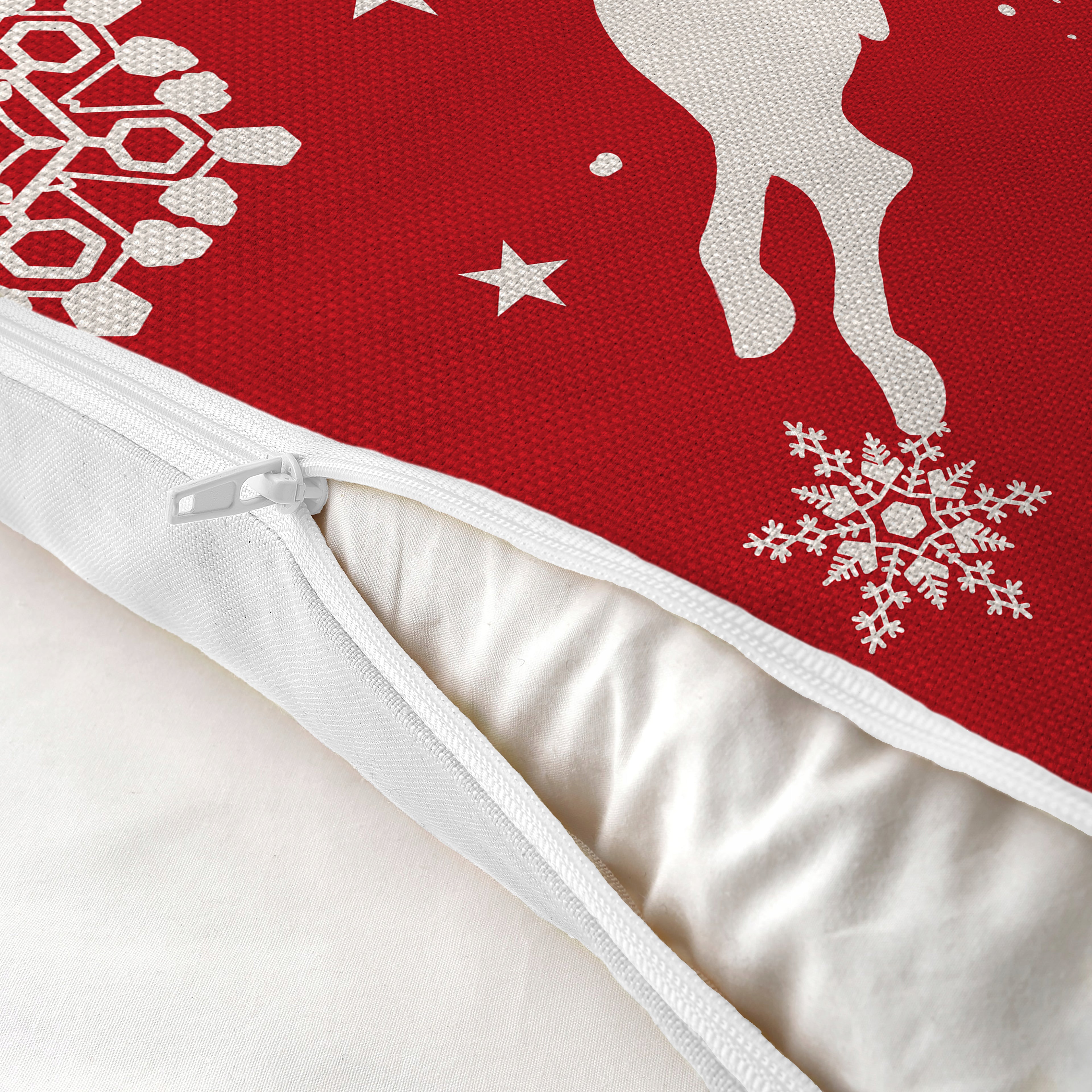Set of 4 Christmas Designer Decorative Throw Pillow/Cushion Covers