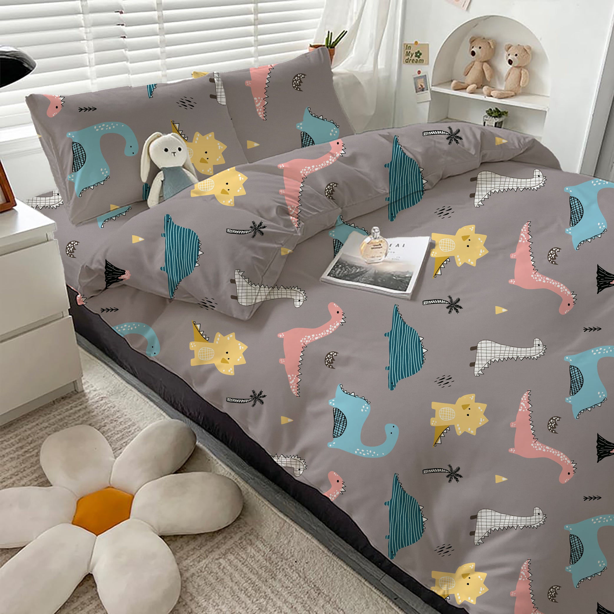 AEROHAVEN Microfiber Cartoon Flat Double Bedsheet with 2 Pillow Covers for kids
