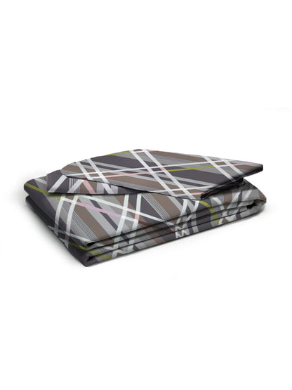Glace Cotton Abstract Flat Fitted Bedsheet with 2 Pillow Covers