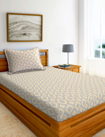 Glace Cotton Abstract Flat Fitted Bedsheet with 2 Pillow Covers