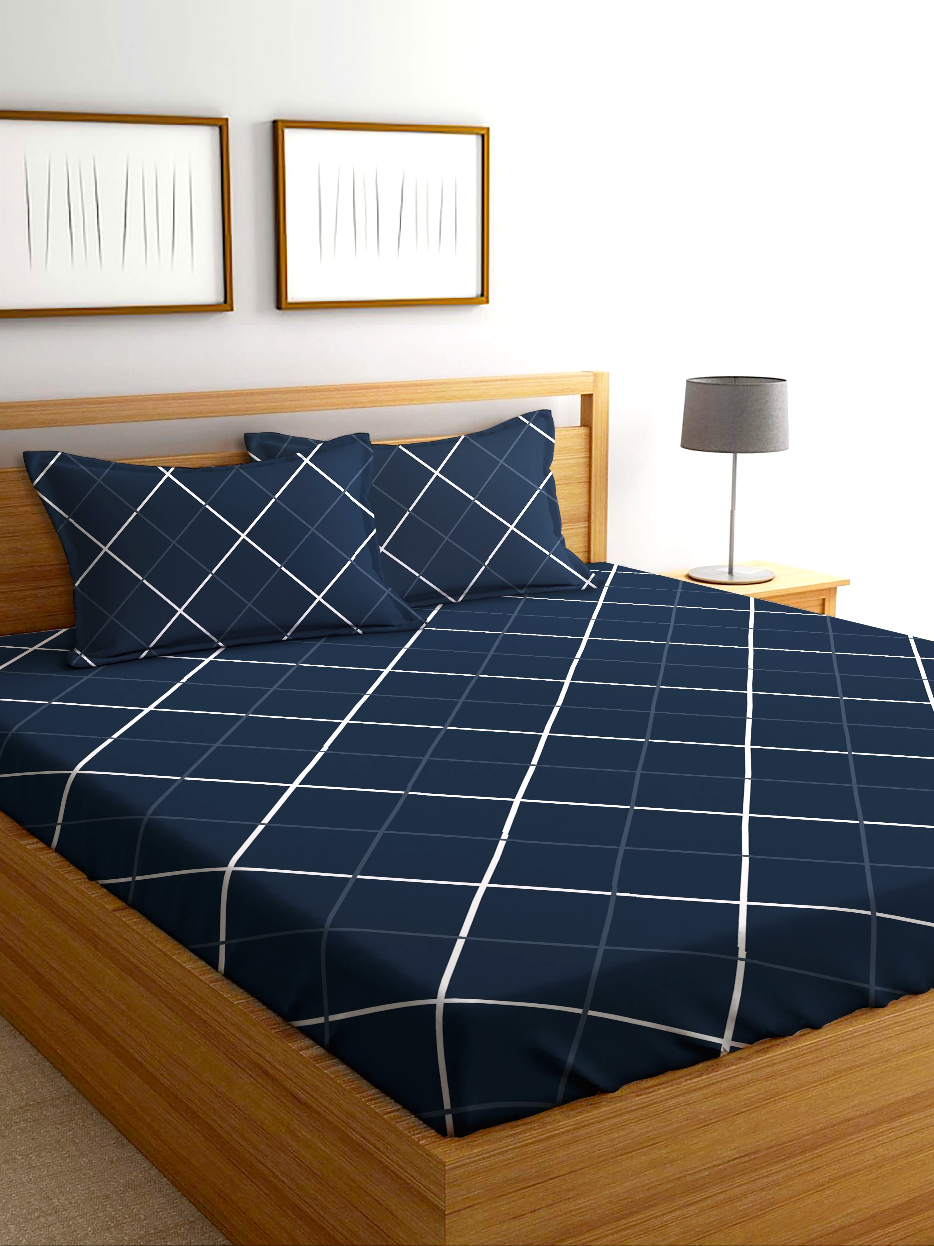 Glace Cotton Abstract Flat Fitted Bedsheet with 2 Pillow Covers