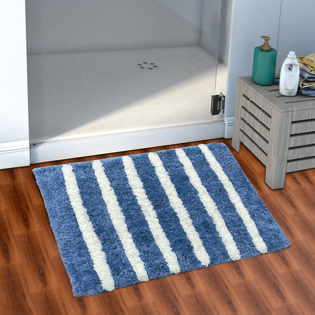 Glorious Super Soft Microfiber Anti Slip Bathmat, Aqua
