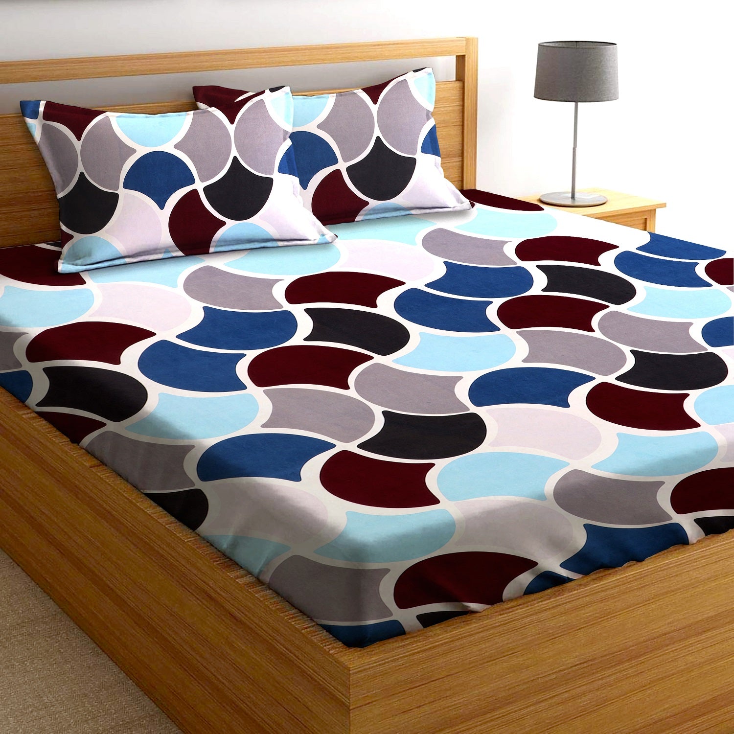 Glace Cotton Geometric Flat Double Bedsheet with 2 Pillow Covers